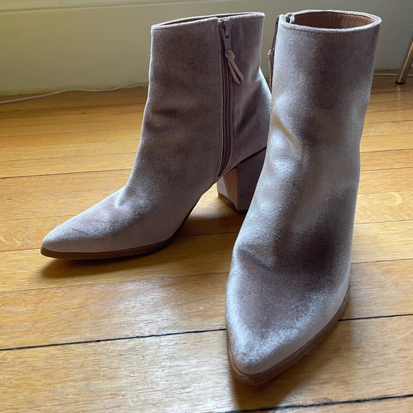 Stuart Weitzman pink velvet booties. - Picture 6 of 6